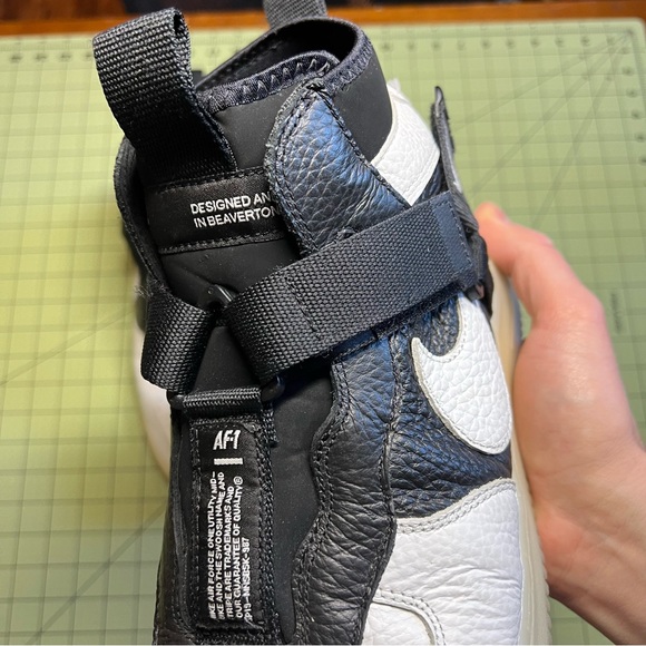 Nike AF1 Mid Utility Orca - Picture 8 of 10